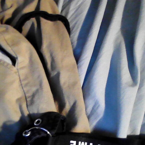 Khaki cargos - Picture 2 of 4